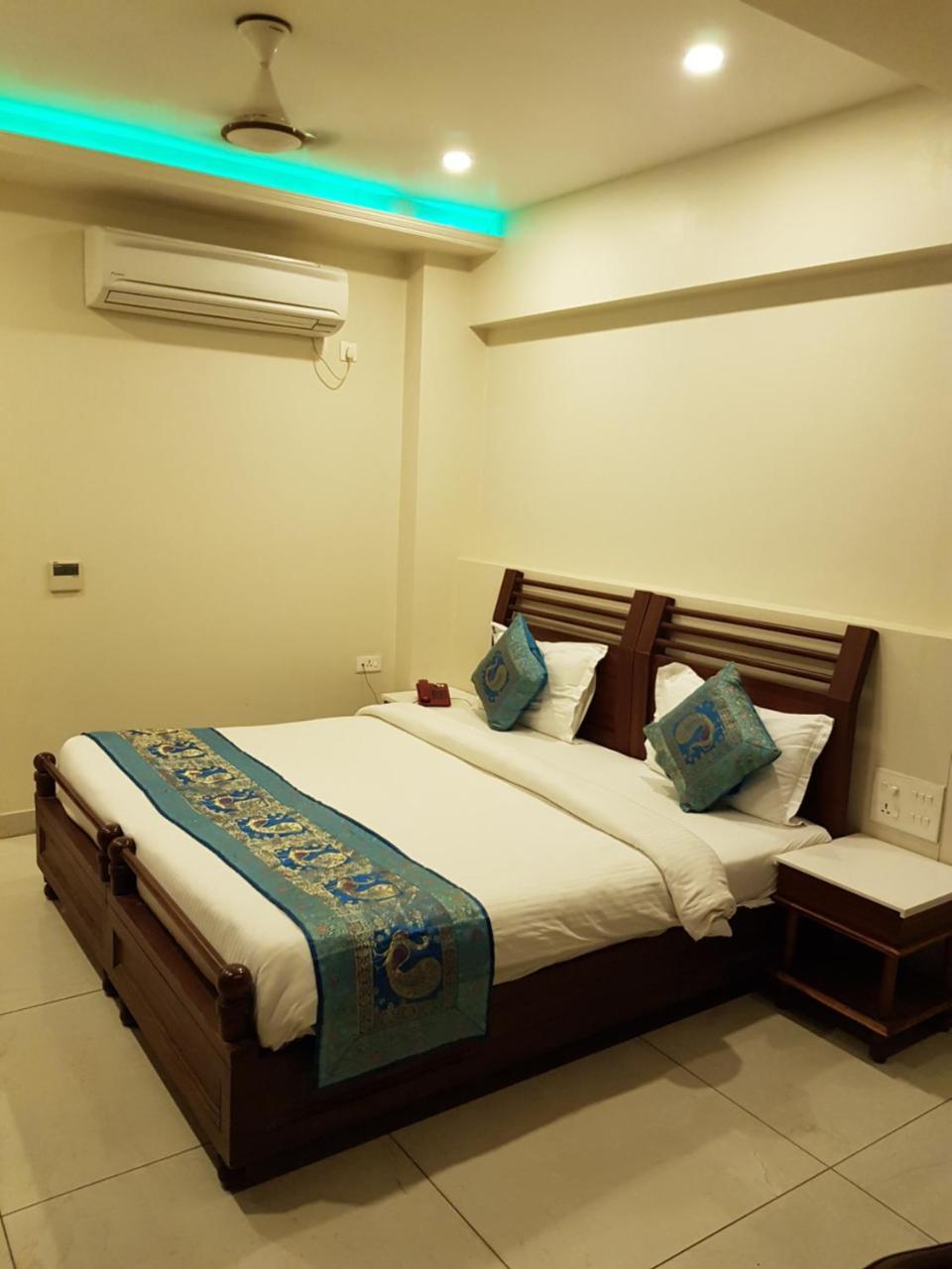 Hotel Banaras Haveli Varanasi Exterior foto