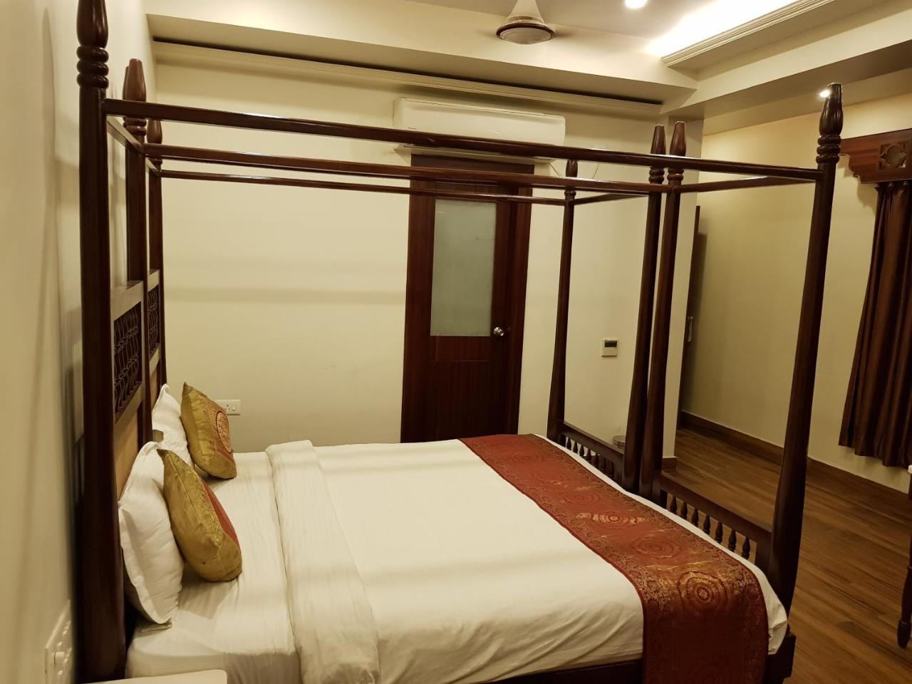 Hotel Banaras Haveli Varanasi Exterior foto
