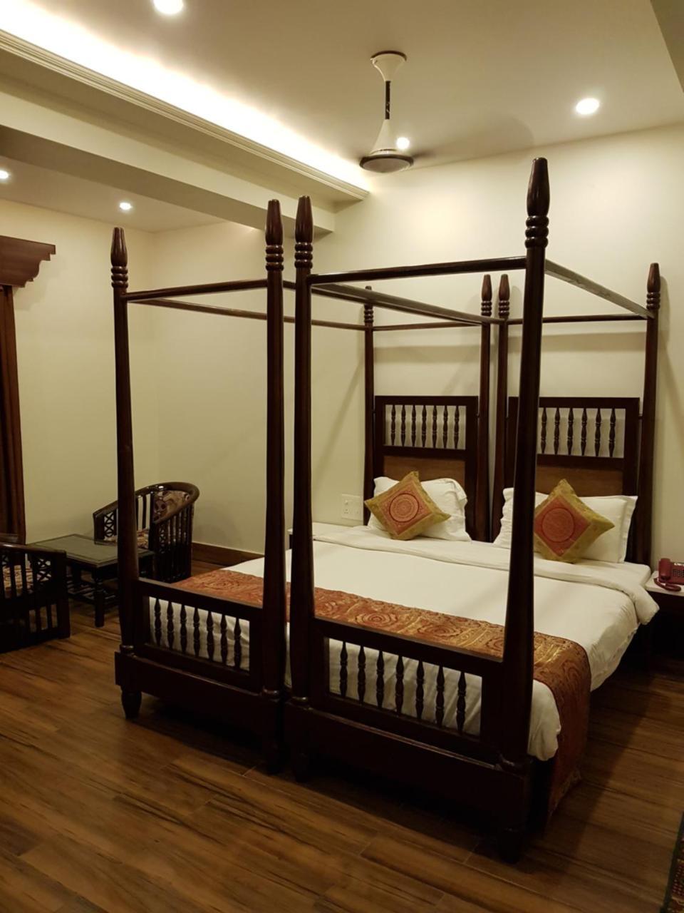 Hotel Banaras Haveli Varanasi Exterior foto